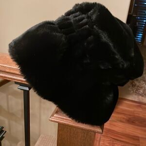 Parkhurst Canada Faux Fur Bucket Style Hat